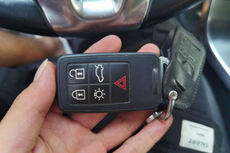 Used Volvo S60 2014 T5 Zhiyi Edition Vehicle Key