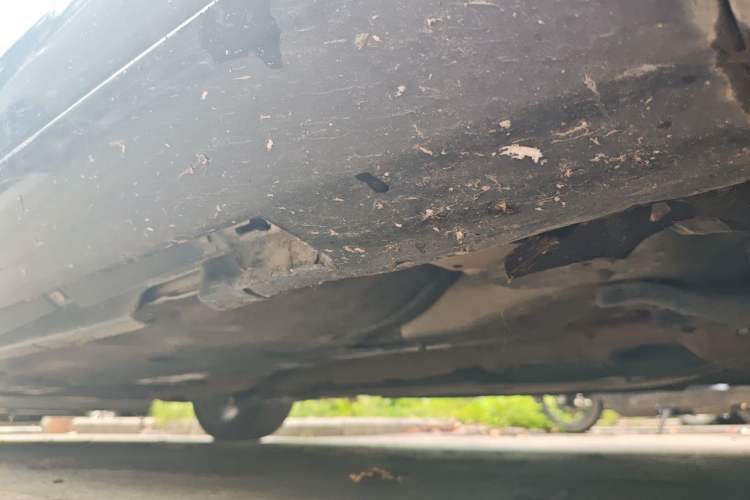 Used Volvo S60 2014 S60L 2.0T Zhiyuan Edition Chassis Front Right