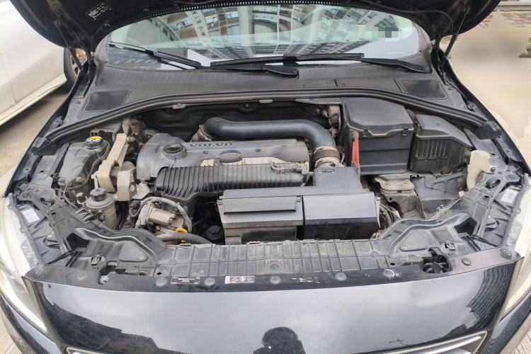 Used Volvo S60 2014 S60L T5 Intelligent Drive Edition Engine Bay