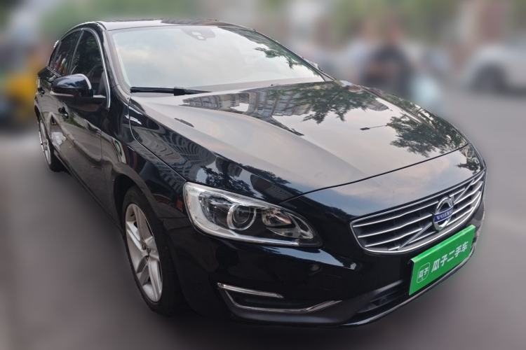 Used Volvo S60 2014 S60L T5 Intelligent Drive Edition Front Right 45 Deg