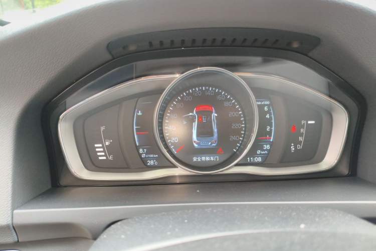 Used Volvo S60 2014 S60L T5 Intelligent Drive Edition Instrument Cluster