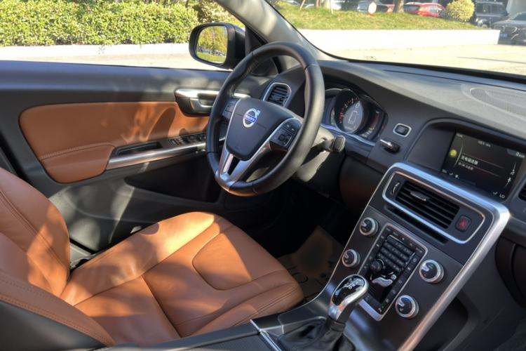 Used Volvo S60 2014 S60L T5 Intelligent Drive Edition Interior 5