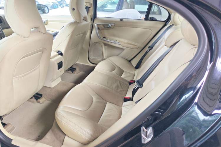 Used Volvo S60 2014 S60L T5 Intelligent Drive Edition Left Rear Seat