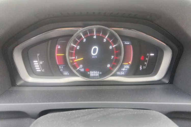 Used Volvo S60 2014 S60L T5 Intelligent Drive Edition Odometer Close Up