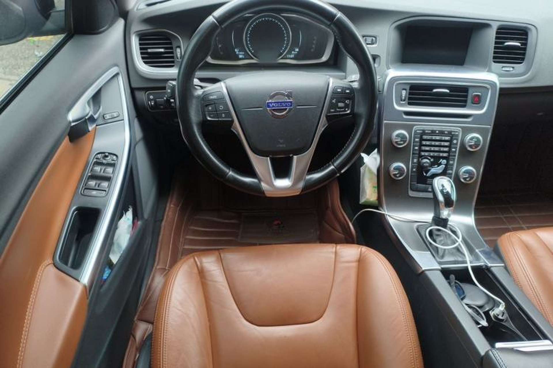 Used Volvo S60 2014 S60L T5 Intelligent Drive Edition Steering Wheel