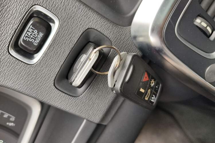 Used Volvo S60 2014 S60L T5 Intelligent Drive Edition Vehicle Key