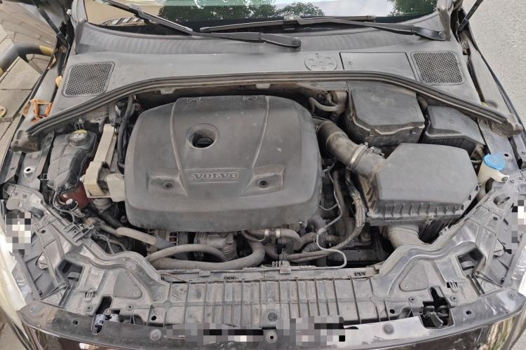 Used Volvo S60 2014 S60L 2.0T Zhiyuan Edition Engine Bay
