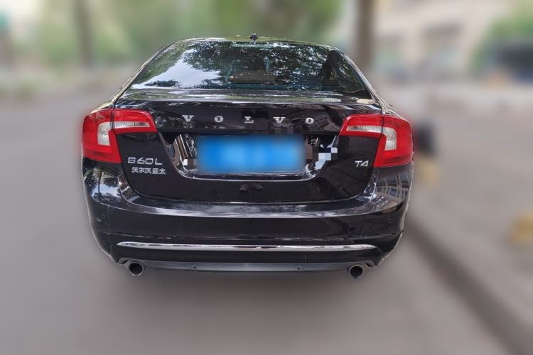 Used Volvo S60 2014 S60L 2.0T Zhiyuan Edition Rear