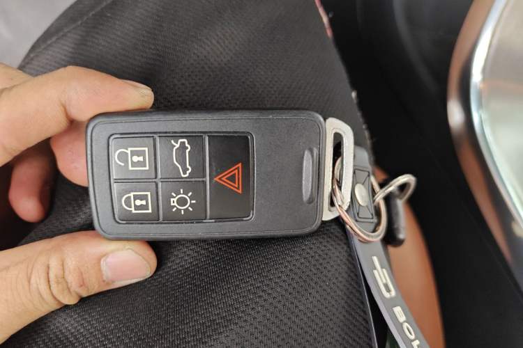 Used Volvo S60 2014 S60L 2.0T Zhiyuan Edition Vehicle Key