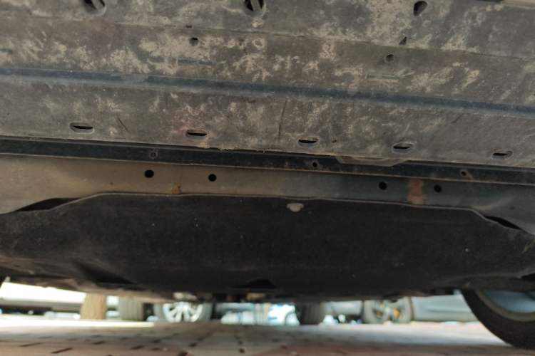 Used Volvo S60 2014 S60L 2.0T Zhiyuan Edition Chassis Front