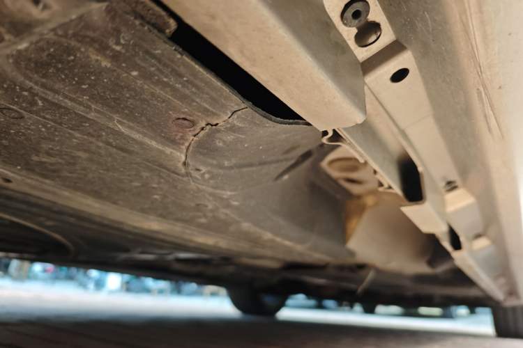 Used Volvo S60 2014 S60L 2.0T Zhiyuan Edition Chassis Rear Right