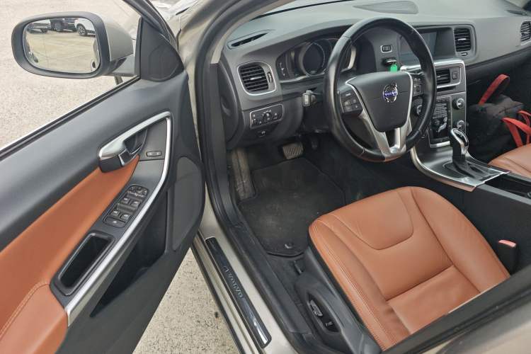 Used Volvo S60 2014 S60L T5 Intelligent Drive Edition Driver Seat
