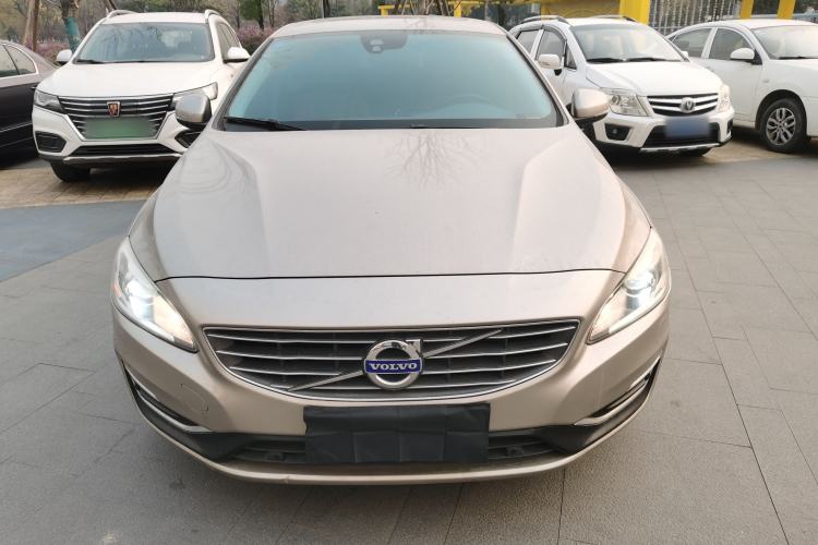 Used Volvo S60 2014 S60L 2.0T Zhiyuan Edition Exterior 1