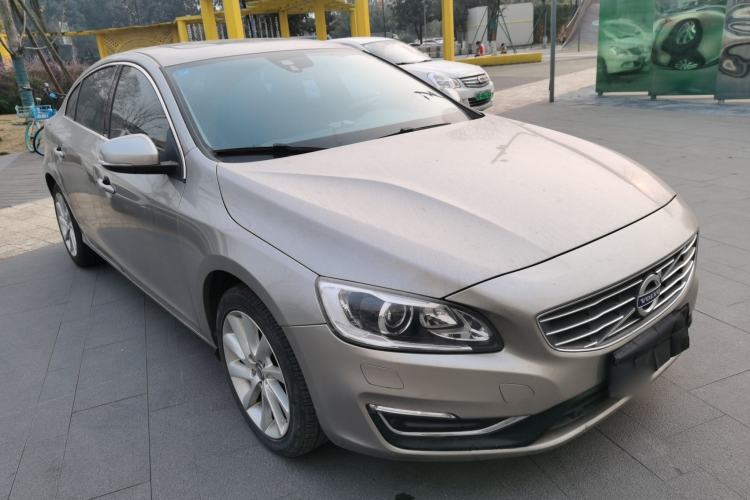 Used Volvo S60 2014 S60L 2.0T Zhiyuan Edition Exterior 2