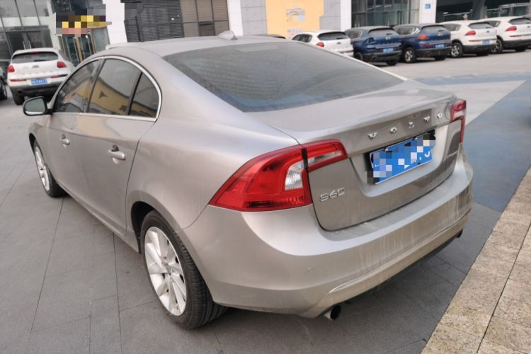Used Volvo S60 2014 S60L 2.0T Zhiyuan Edition Exterior 3