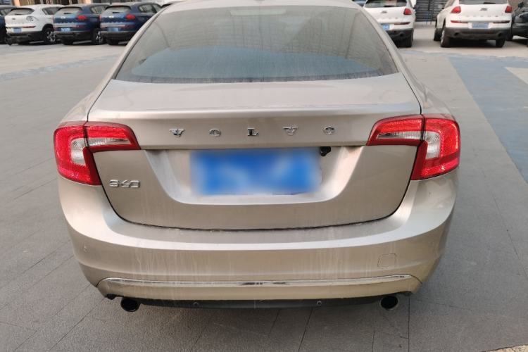 Used Volvo S60 2014 S60L 2.0T Zhiyuan Edition Exterior 4