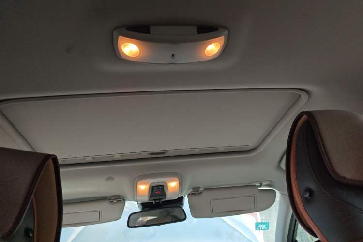 Used Volvo S60 2014 S60L 2.0T Zhiyuan Edition Headliner