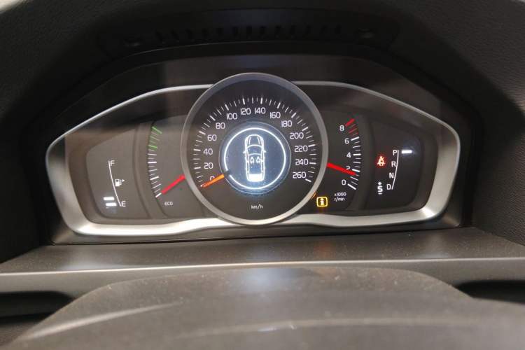 Used Volvo S60 2014 S60L 2.0T Intelligent Upgrade Edition Instrument Cluster