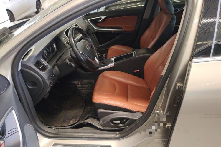 Used Volvo S60 2014 S60L 2.0T Intelligent Upgrade Edition Left Front Seat