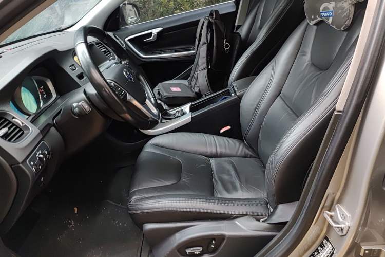 Used Volvo S60 2014 S60L T5 Intelligent Drive Edition Left Front Seat
