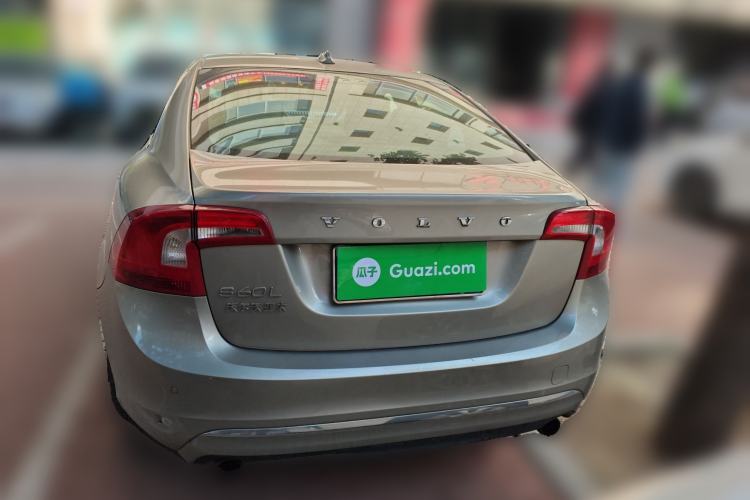 Used Volvo S60 2014 S60L 2.0T Zhiyuan Edition Rear