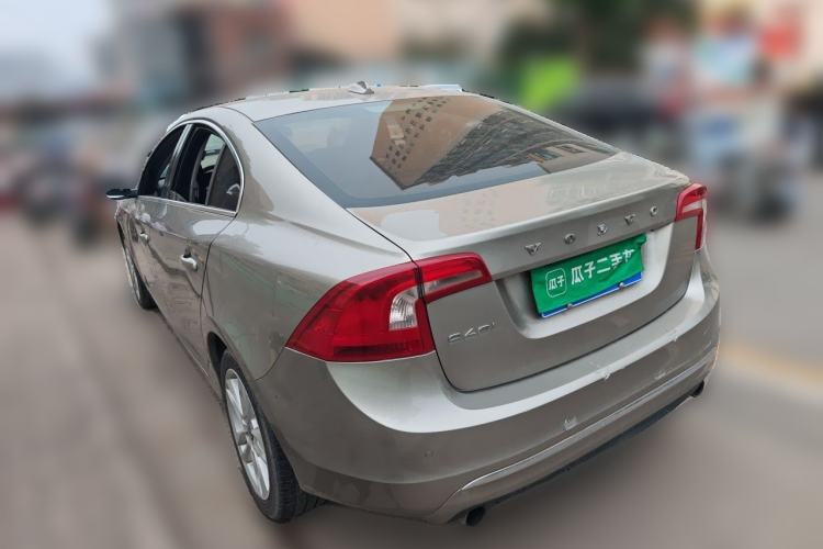 Used Volvo S60 2014 S60L 2.0T Zhiyuan Edition Rear Left 45 Deg