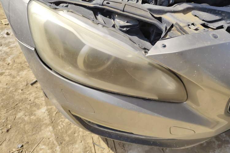 Used Volvo S60 2014 S60L T5 Intelligent Drive Edition Right Front Headlight