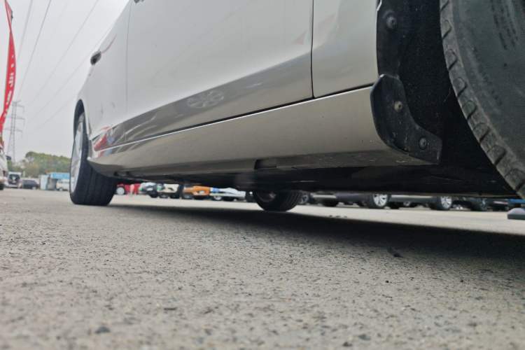Used Volvo S60 2014 S60L T5 Intelligent Drive Edition Right Side Sill