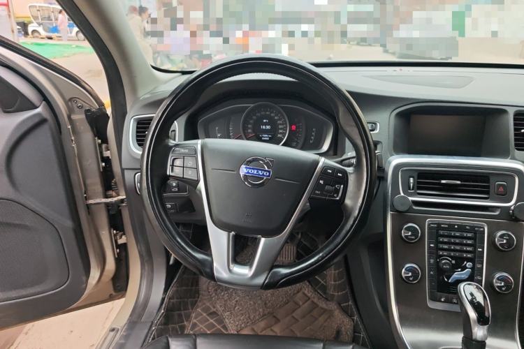 Used Volvo S60 2014 S60L 2.0T Zhiyuan Edition Steering Wheel