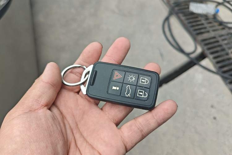 Used Volvo S60 2014 S60L T5 Intelligent Drive Edition Vehicle Key
