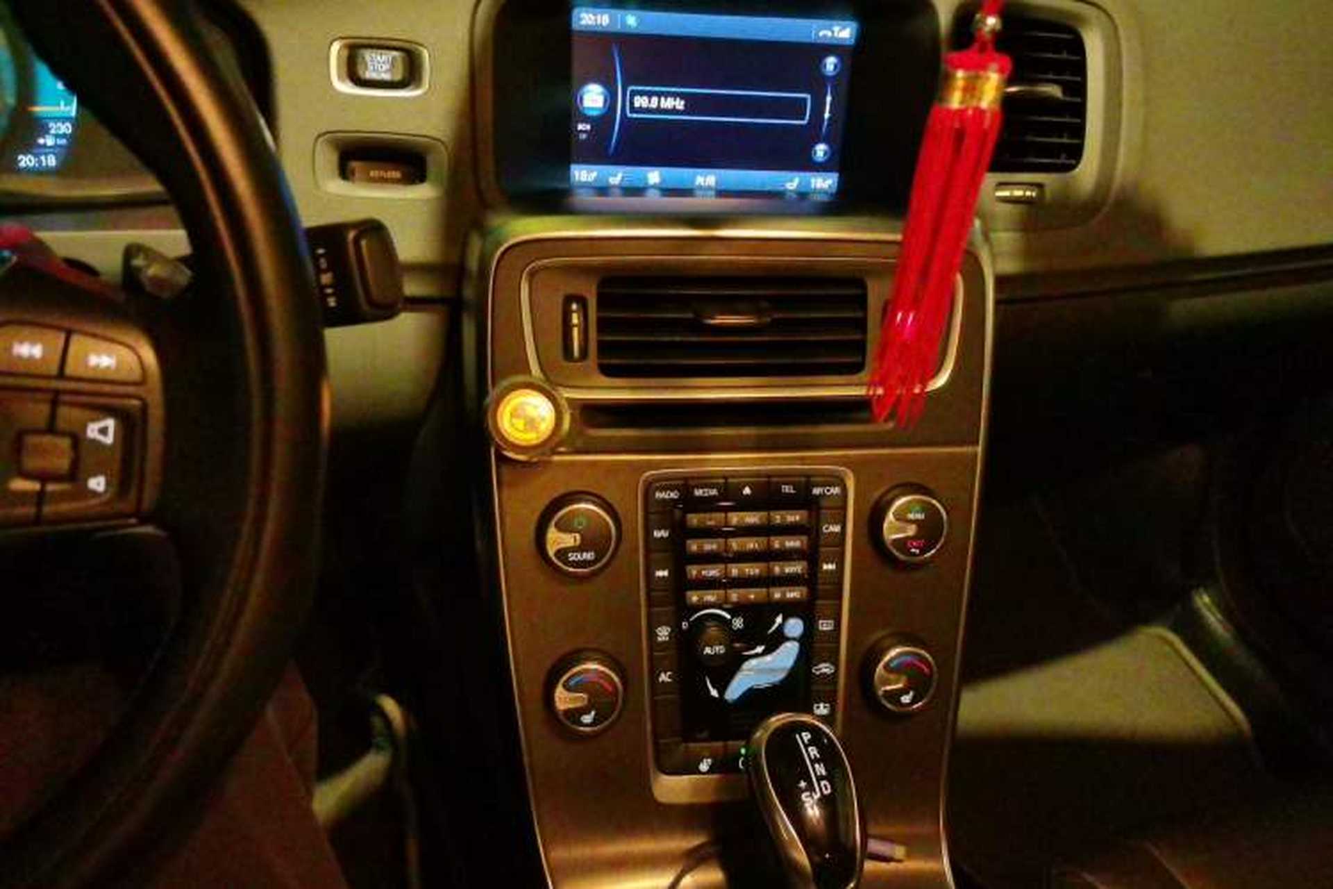 Used Volvo S60 2014 S60L T5 Smart Upgrade Edition Audio And AC Panel
