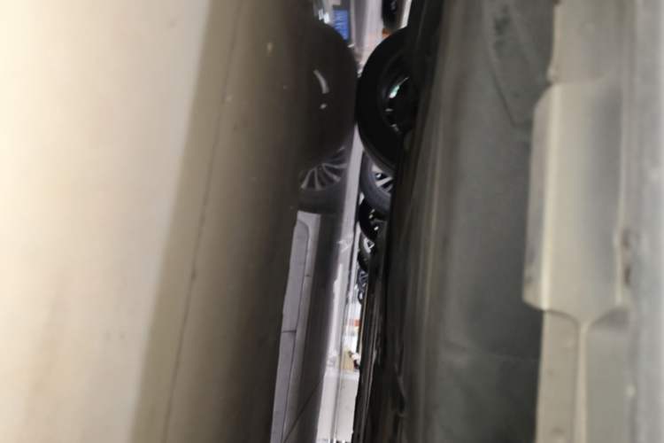 Used Volvo S60 2014 S60L 2.0T Zhiyuan Edition Chassis Rear Right