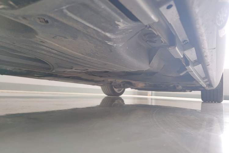 Used Volvo S60 2014 S60L 2.0T Zhiyuan Edition Chassis Rear Right