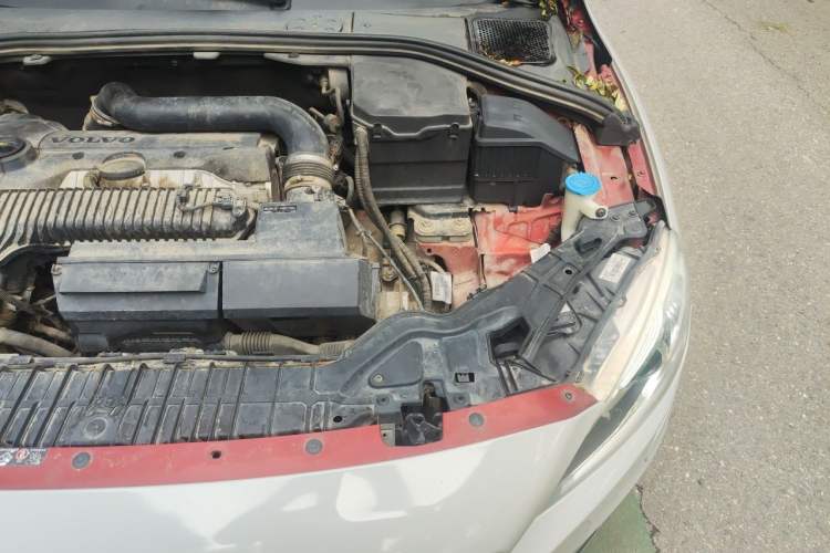 Used Volvo S60 2014 S60L T5 Intelligent Drive Edition Engine Bay Left