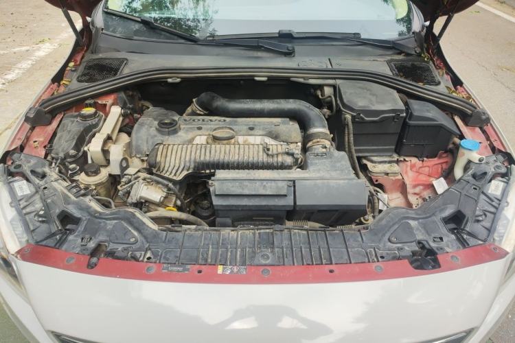 Used Volvo S60 2014 S60L T5 Intelligent Drive Edition Engine Bay