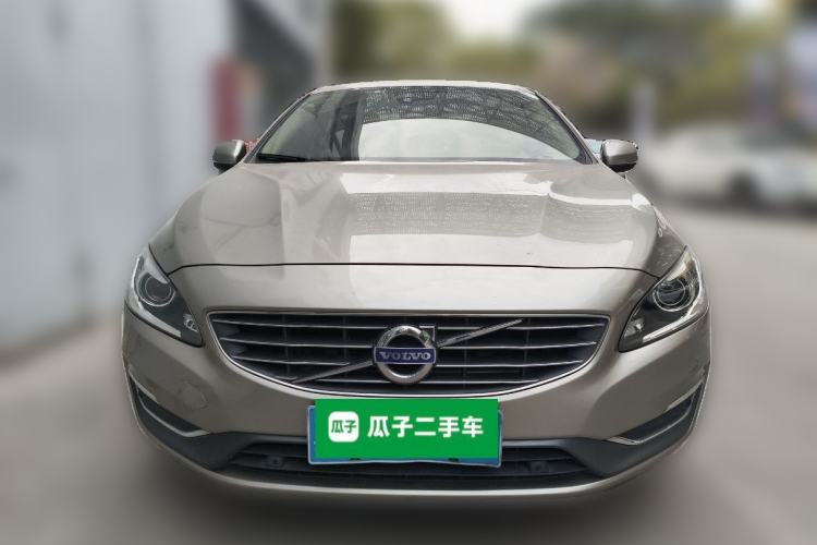 Used Volvo S60 2014 S60L 2.0T Zhiyuan Edition Front