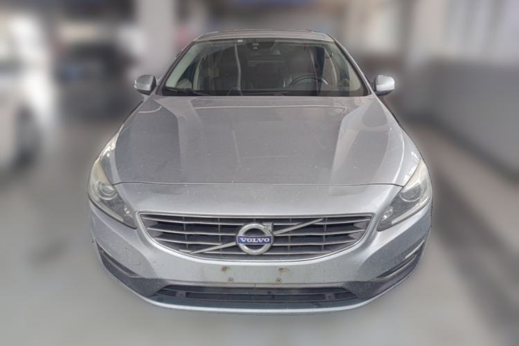 Used Volvo S60 2014 S60L 2.0T Zhiyuan Edition Front