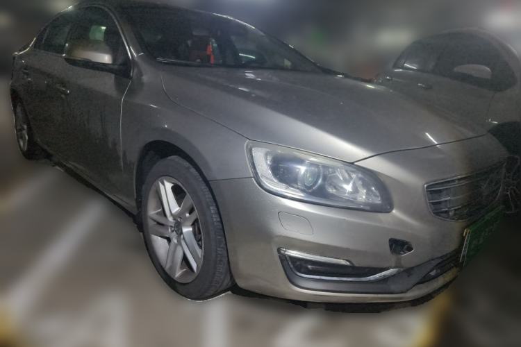 Used Volvo S60 2014 S60L T5 Intelligent Drive Edition Front Right 45 Deg
