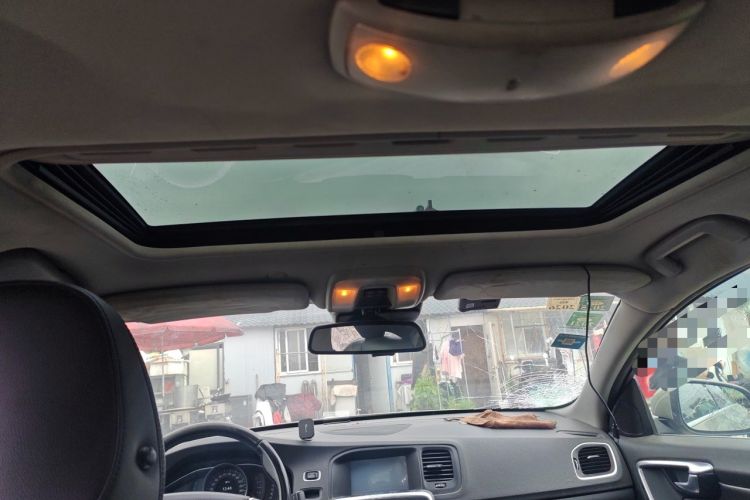Used Volvo S60 2014 S60L 2.0T Zhiyuan Edition Headliner