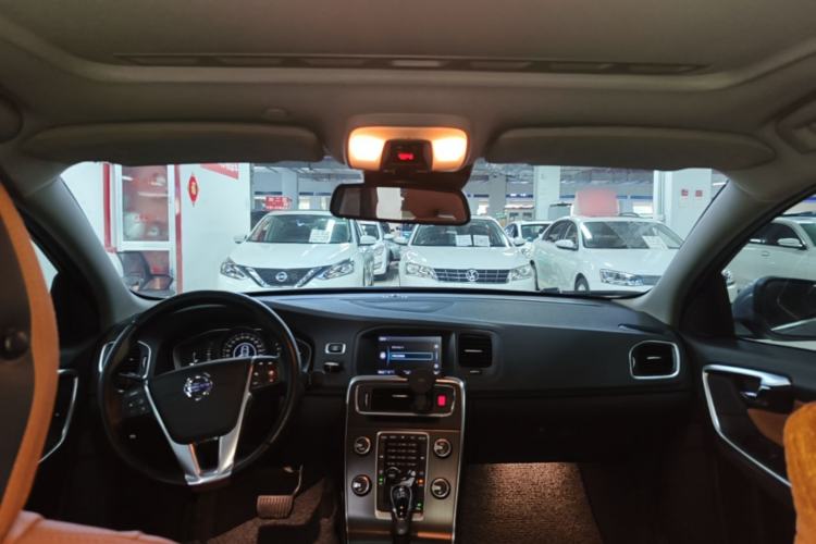 Used Volvo S60 2014 S60L 2.0T Zhiyuan Edition Headliner