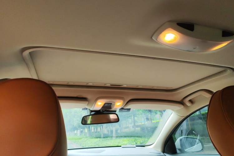 Used Volvo S60 2014 S60L T5 Intelligent Drive Edition Headliner
