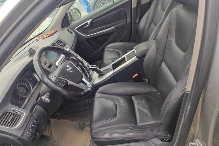 Used Volvo S60 2014 S60L 2.0T Zhiyuan Edition Left Front Seat