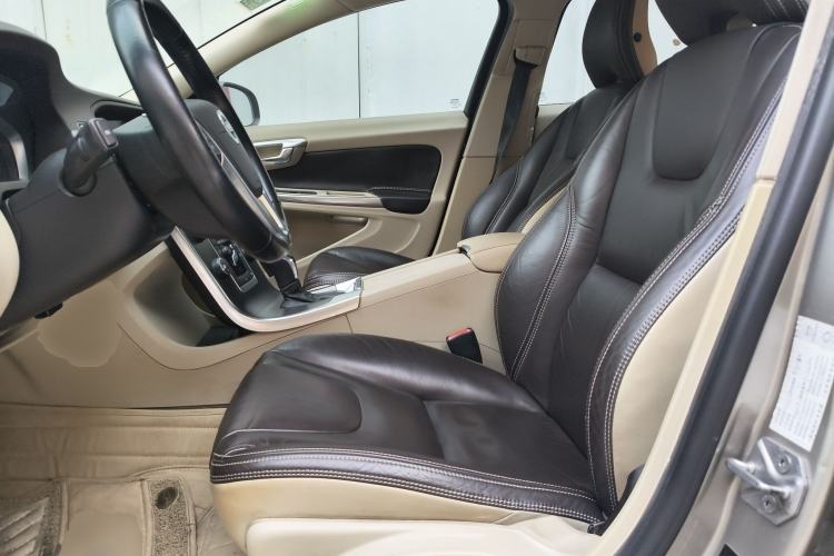 Used Volvo S60 2014 S60L 2.0T Zhiyuan Edition Left Front Seat
