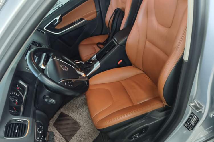 Used Volvo S60 2014 S60L 2.0T Zhiyuan Edition Left Front Seat