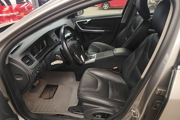 Used Volvo S60 2014 S60L 2.0T Zhiyuan Edition Left Front Seat