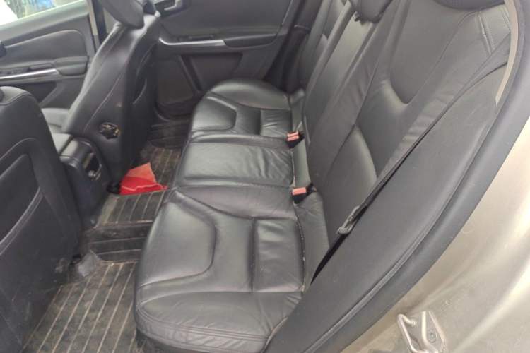 Used Volvo S60 2014 S60L 2.0T Zhiyuan Edition Left Rear Seat