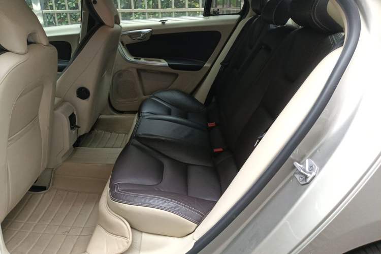 Used Volvo S60 2014 S60L T5 Intelligent Drive Edition Left Rear Seat