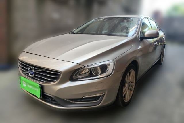 Ojetý Volvo S60 2014 S60L 2.0T Zhiyuan Edition