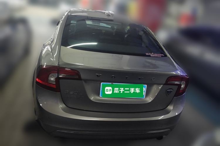 Used Volvo S60 2014 S60L 2.0T Zhiyuan Edition Rear