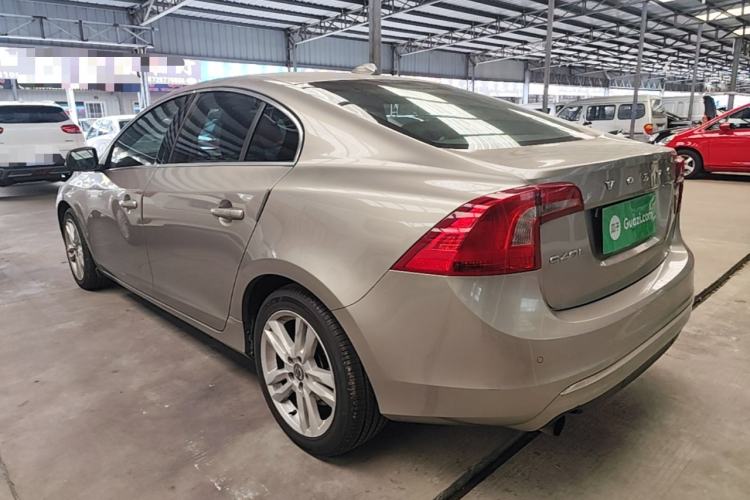 Used Volvo S60 2014 S60L 2.0T Zhiyuan Edition Rear Left 45 Deg